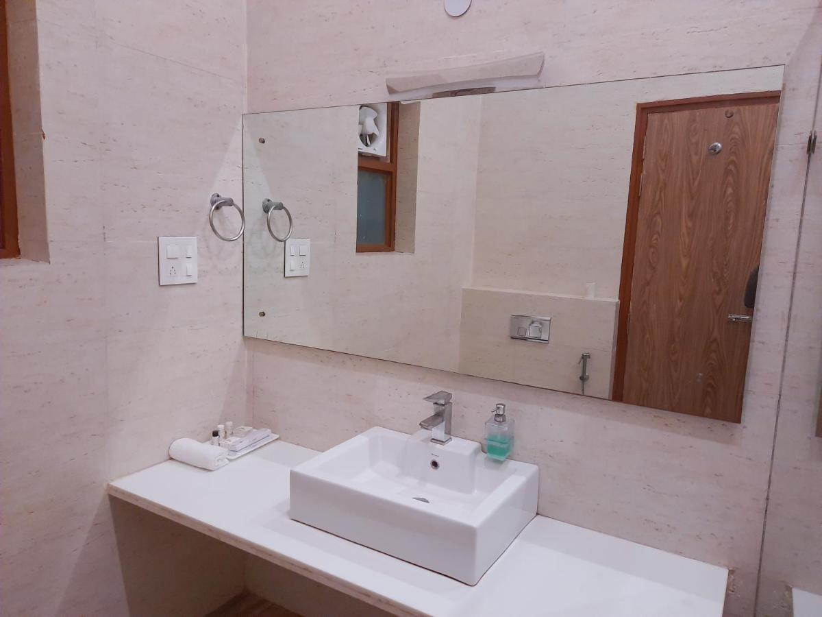 Winsome Resort & Spa Corbett Rāmnagar Extérieur photo