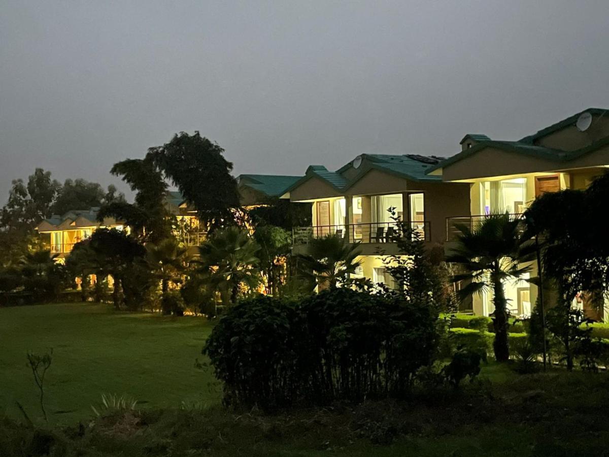 Winsome Resort & Spa Corbett Rāmnagar Extérieur photo