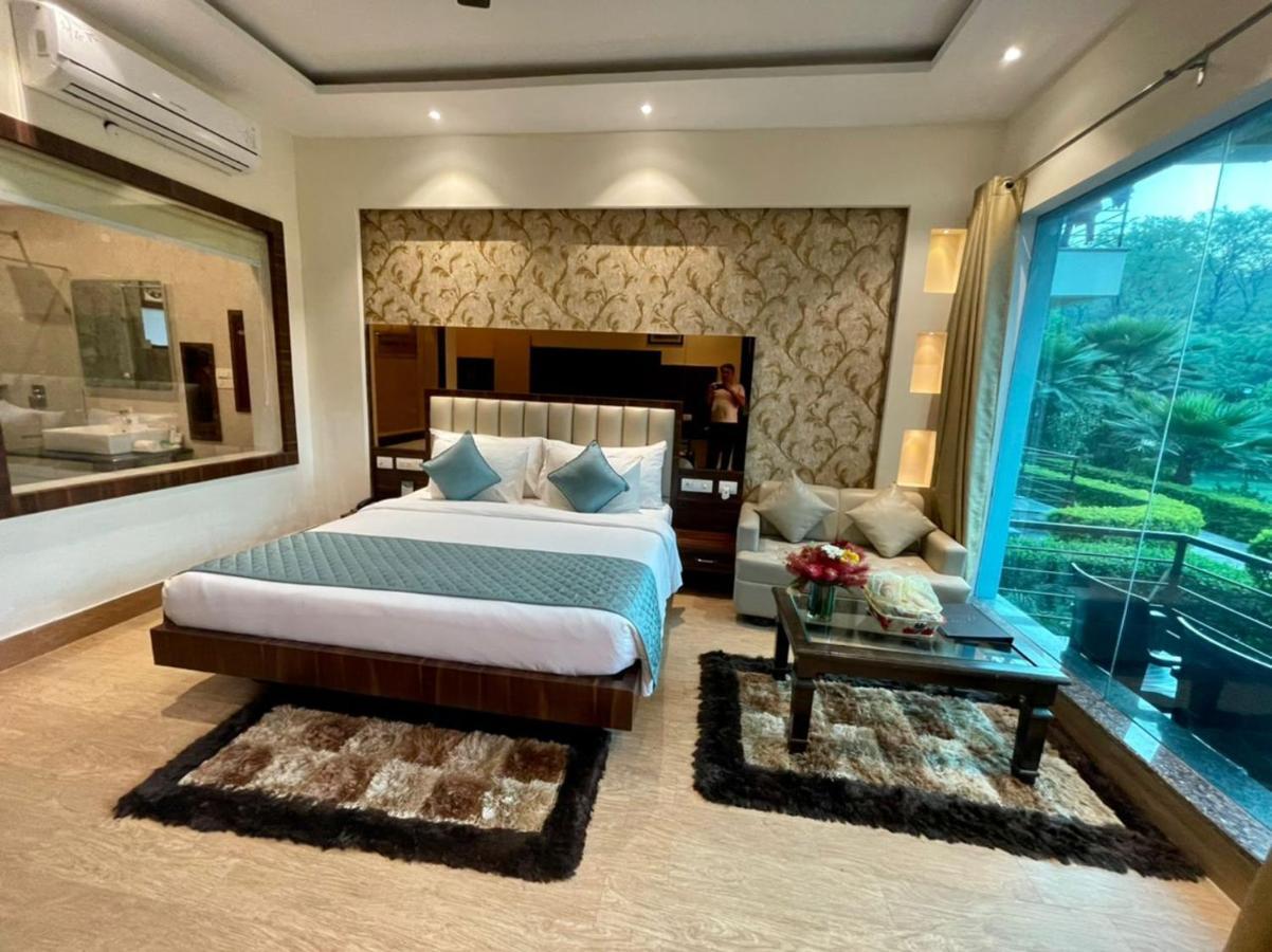 Winsome Resort & Spa Corbett Rāmnagar Extérieur photo