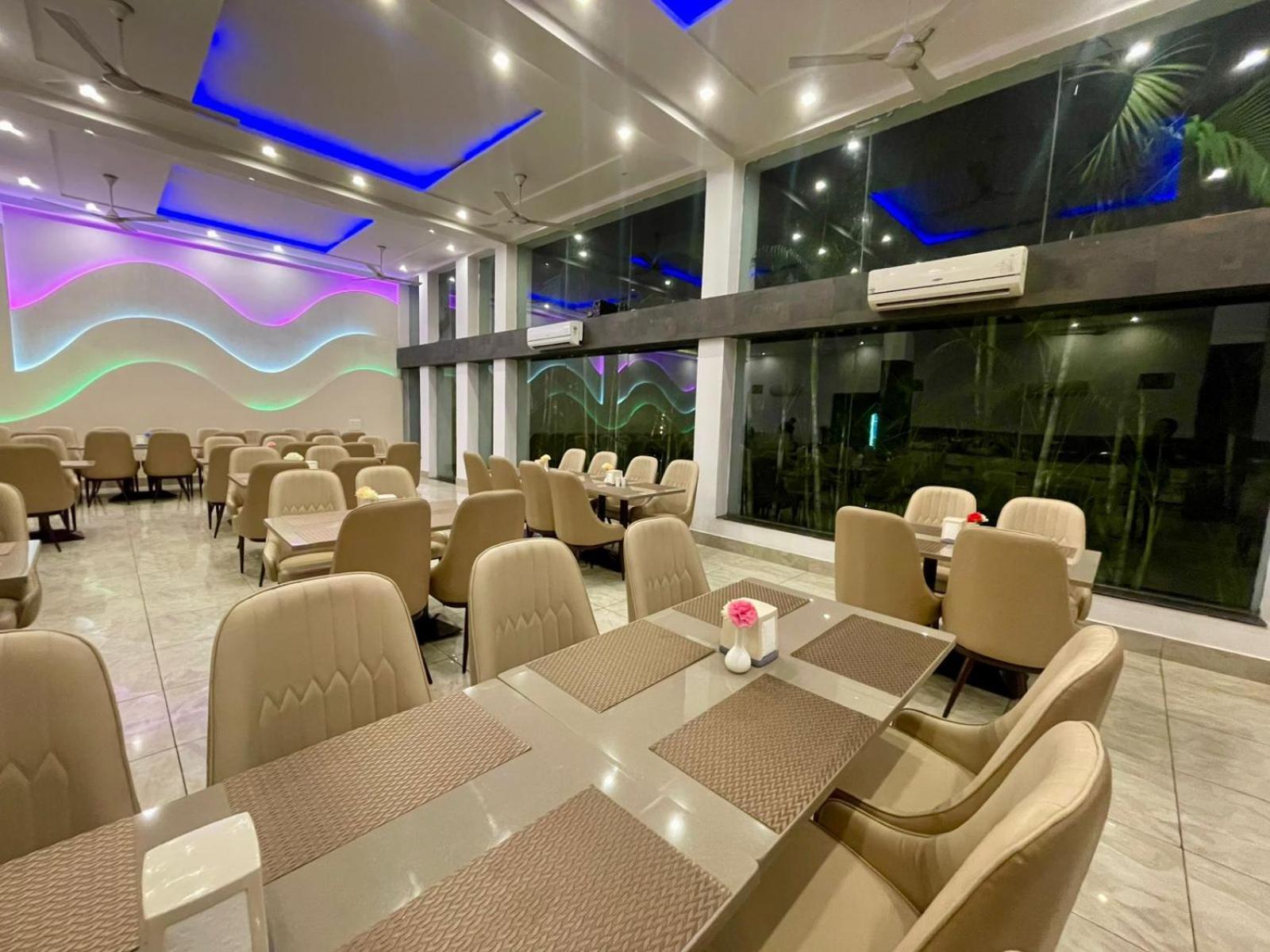 Winsome Resort & Spa Corbett Rāmnagar Extérieur photo