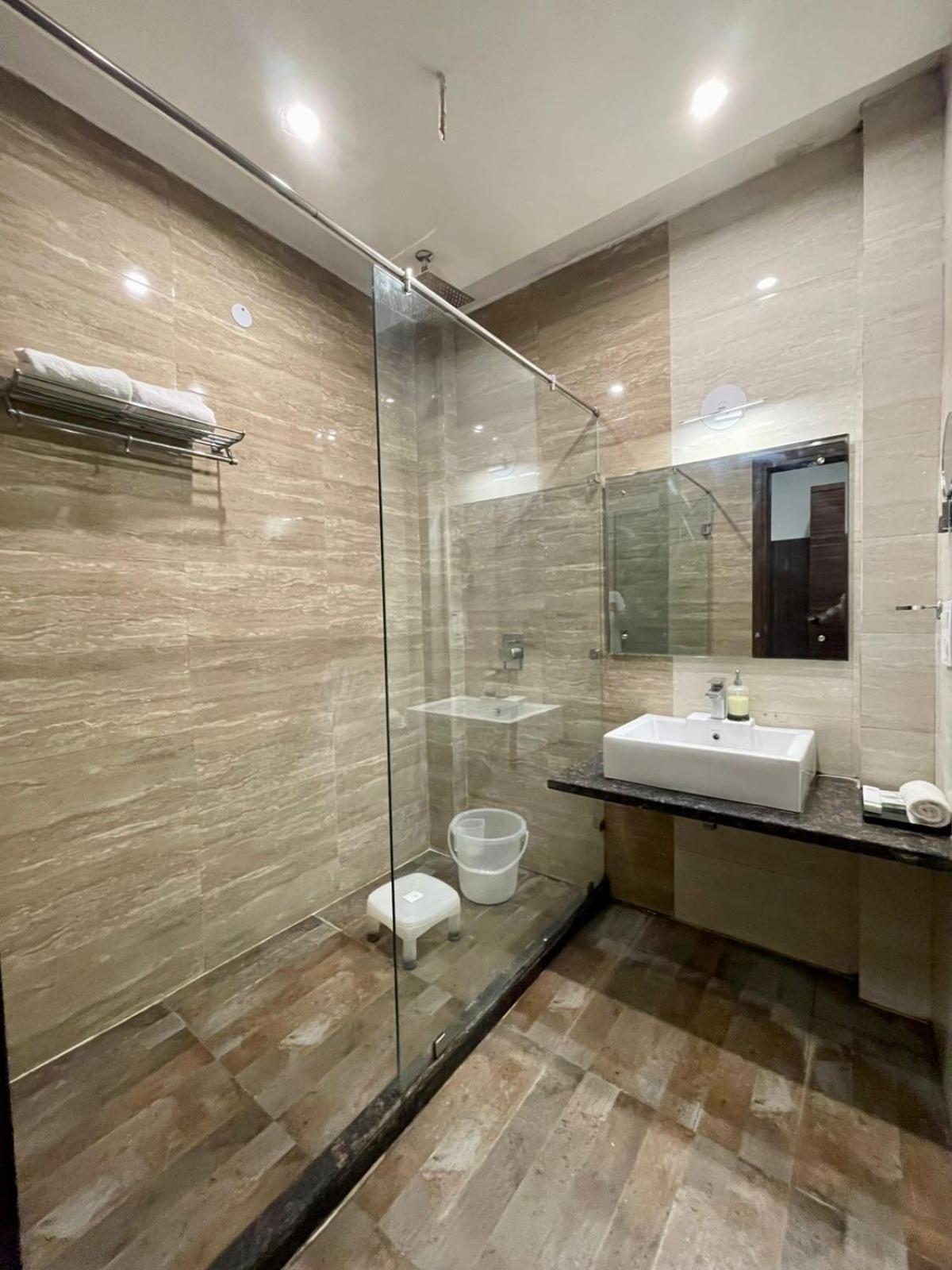 Winsome Resort & Spa Corbett Rāmnagar Extérieur photo