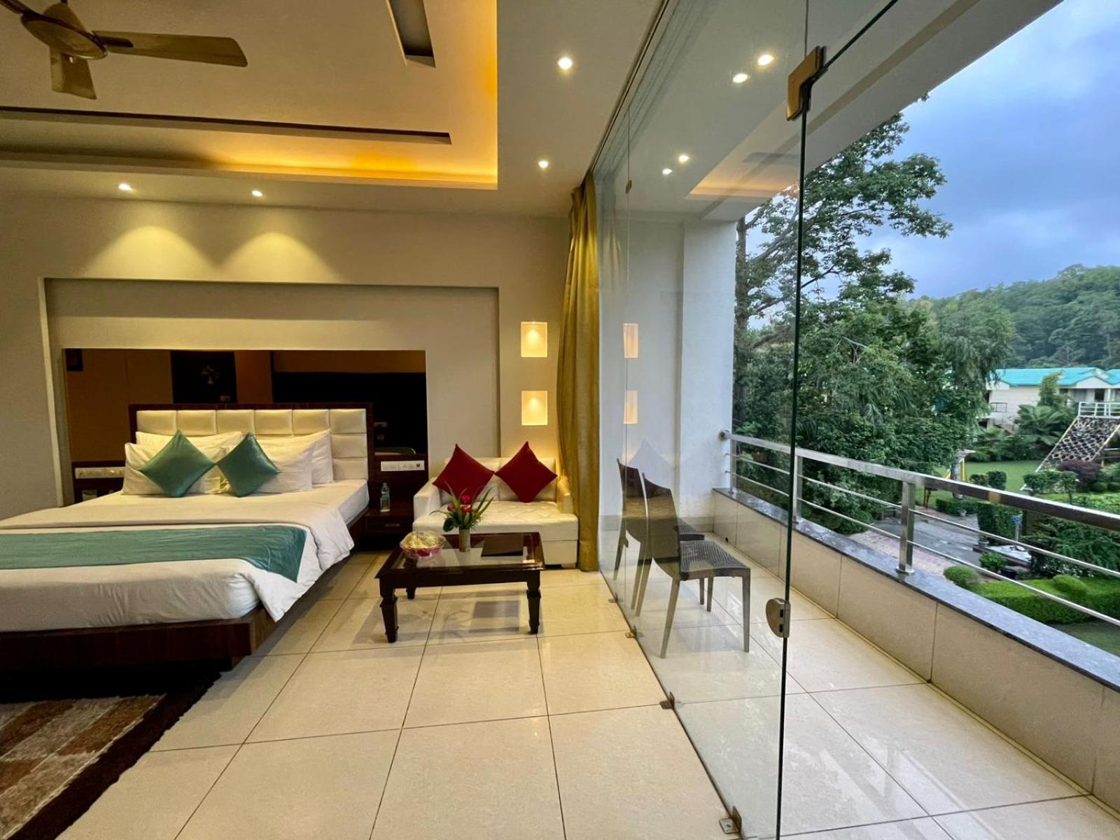 Winsome Resort & Spa Corbett Rāmnagar Extérieur photo